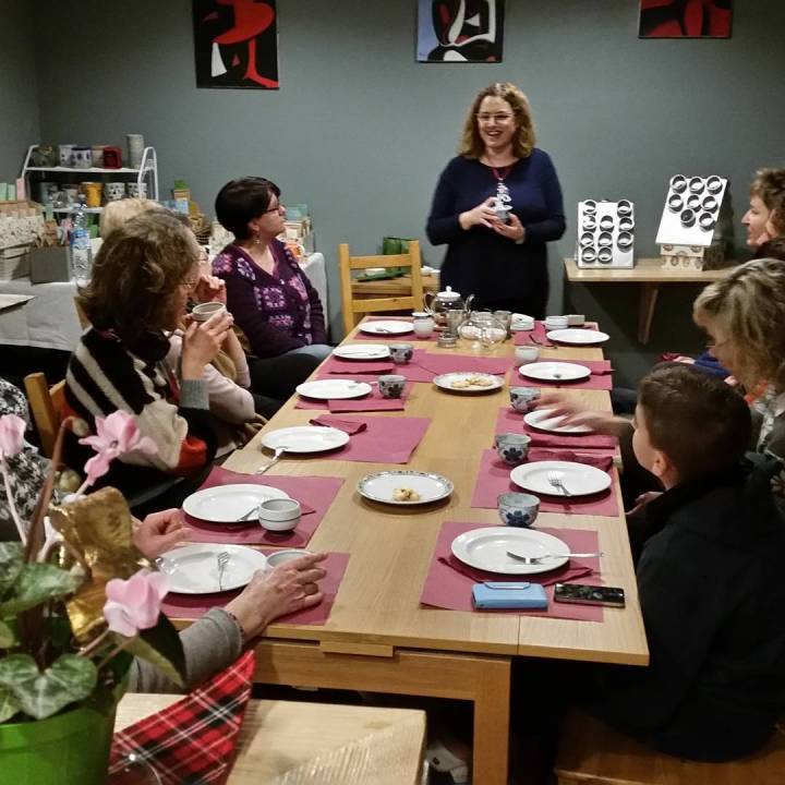 Degustazione tè e cibo dom 7 feb 2016