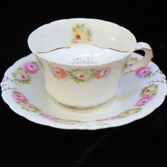 mustache-tazza-con-piattino