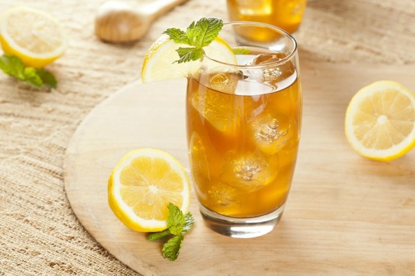 iced-green-tea-with-mint